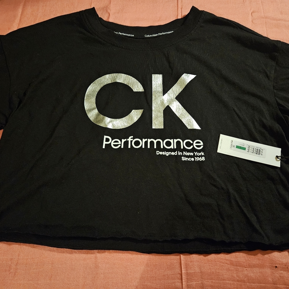 NWTs Calvin Klein Performance Klein Women's Performance Calvin Logo Print Short
